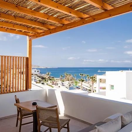 La Maltese Boutique Paros アパート ナウサ