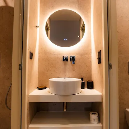 La Maltese Boutique Paros Nausa