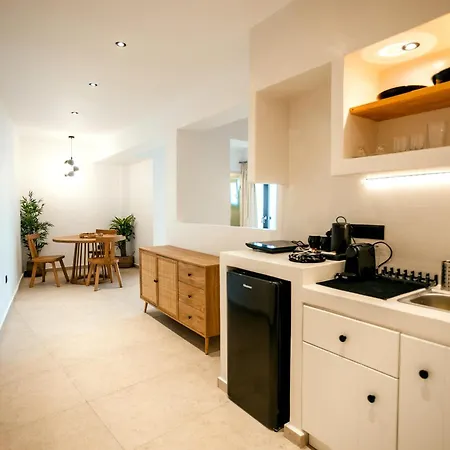 La Maltese Boutique Paros Apartmán *